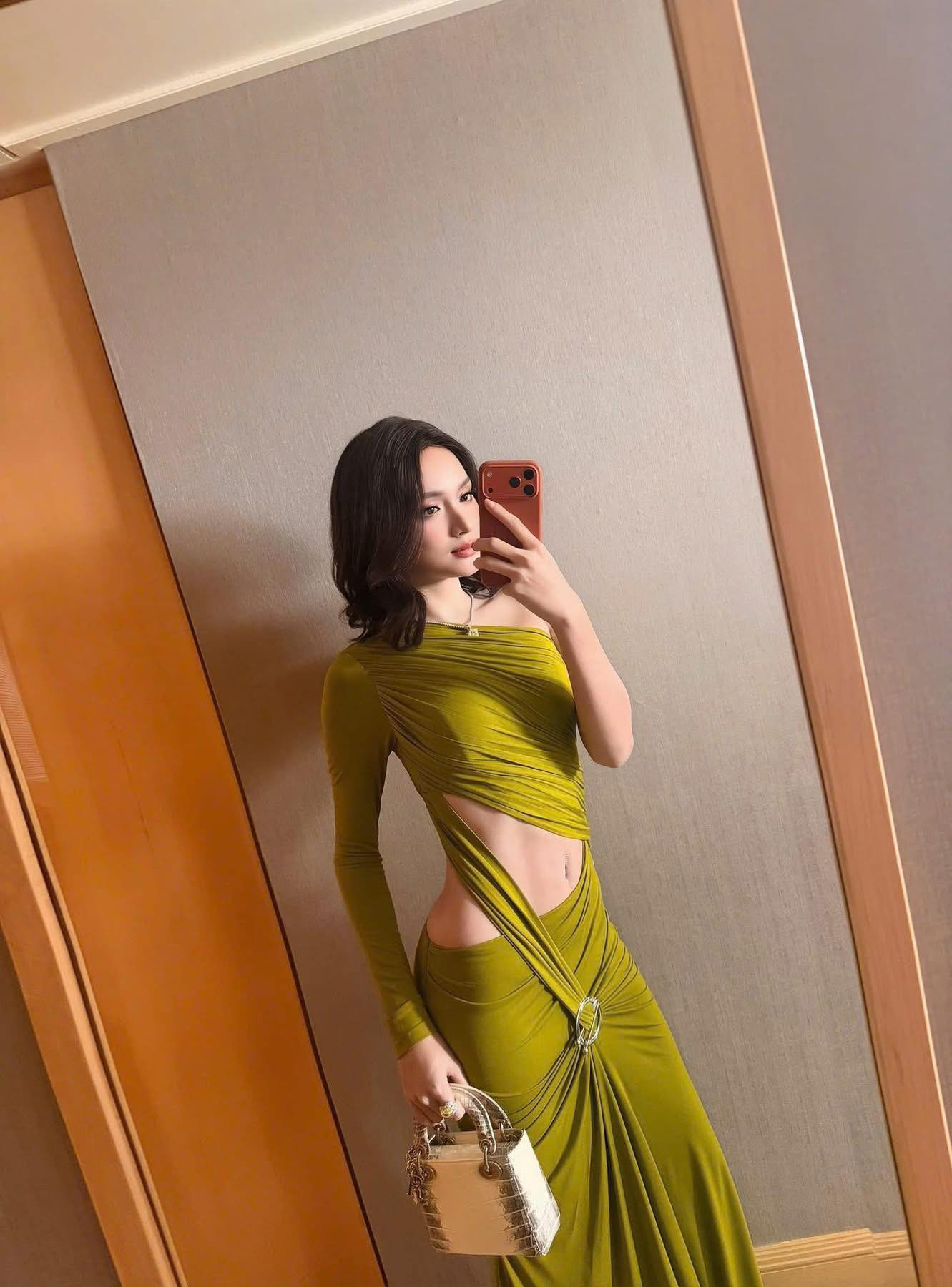 Hương Giang l&ecirc;n đồ "chặt ch&eacute;m", mang 700 triệu nhập cuộc Miss Grand m&ugrave;a All stars- Ảnh 1.