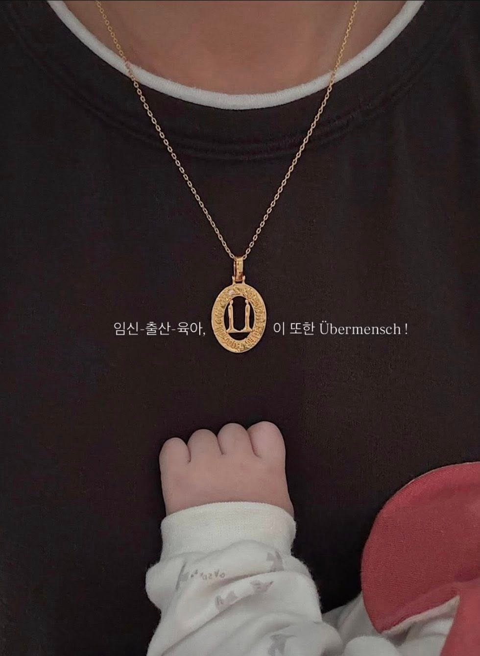 Cho&aacute;ng với độ gi&agrave;u của G-Dragon: Chủ căn hộ 640 tỷ cho ph&oacute;ng thẳng si&ecirc;u xe v&agrave;o ph&ograve;ng kh&aacute;ch, hết mua nh&agrave; đến tặng v&agrave;ng 9999 cho nh&acirc;n vi&ecirc;n- Ảnh 10.