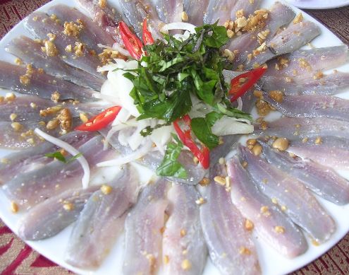 Ăn m&oacute;n kho&aacute;i khẩu trong chuyến du lịch, người đ&agrave;n &ocirc;ng 40 tuổi "sốc nặng" khi đến bệnh viện kh&aacute;m- Ảnh 3.
