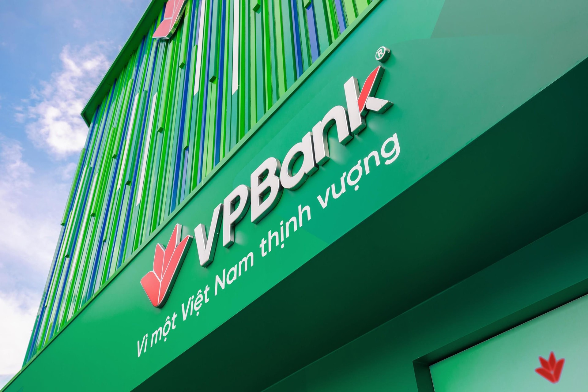 L&atilde;i suất ng&acirc;n h&agrave;ng VPBank mới nhất th&aacute;ng 5/2026: Điều chỉnh ở nhiều kỳ hạn, gửi kỳ hạn n&agrave;o c&oacute; l&atilde;i suất cao nhất?- Ảnh 1.
