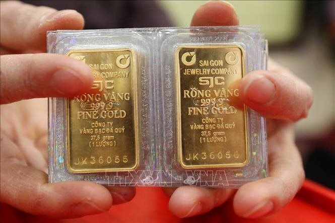 Gi&aacute; v&agrave;ng SJC, v&agrave;ng nhẫn trơn ng&agrave;y 17/5: Giảm tới 5 triệu đồng/lượng sau 1 tuần- Ảnh 1.