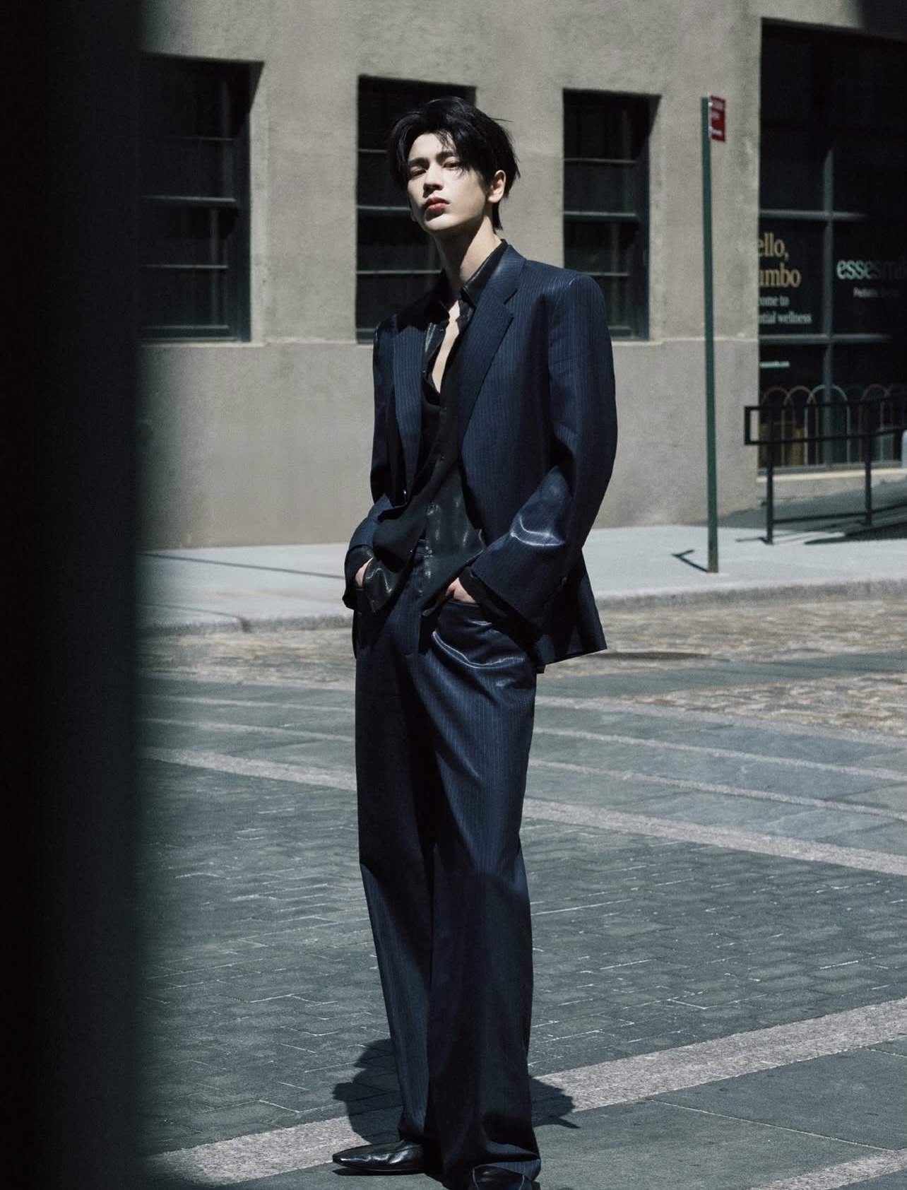 Trương Lăng H&aacute;ch trắng ph&aacute;t s&aacute;ng qua ống k&iacute;nh Getty Images, Mai Davika khoe d&aacute;ng si&ecirc;u gầy tại show Gucci- Ảnh 1.
