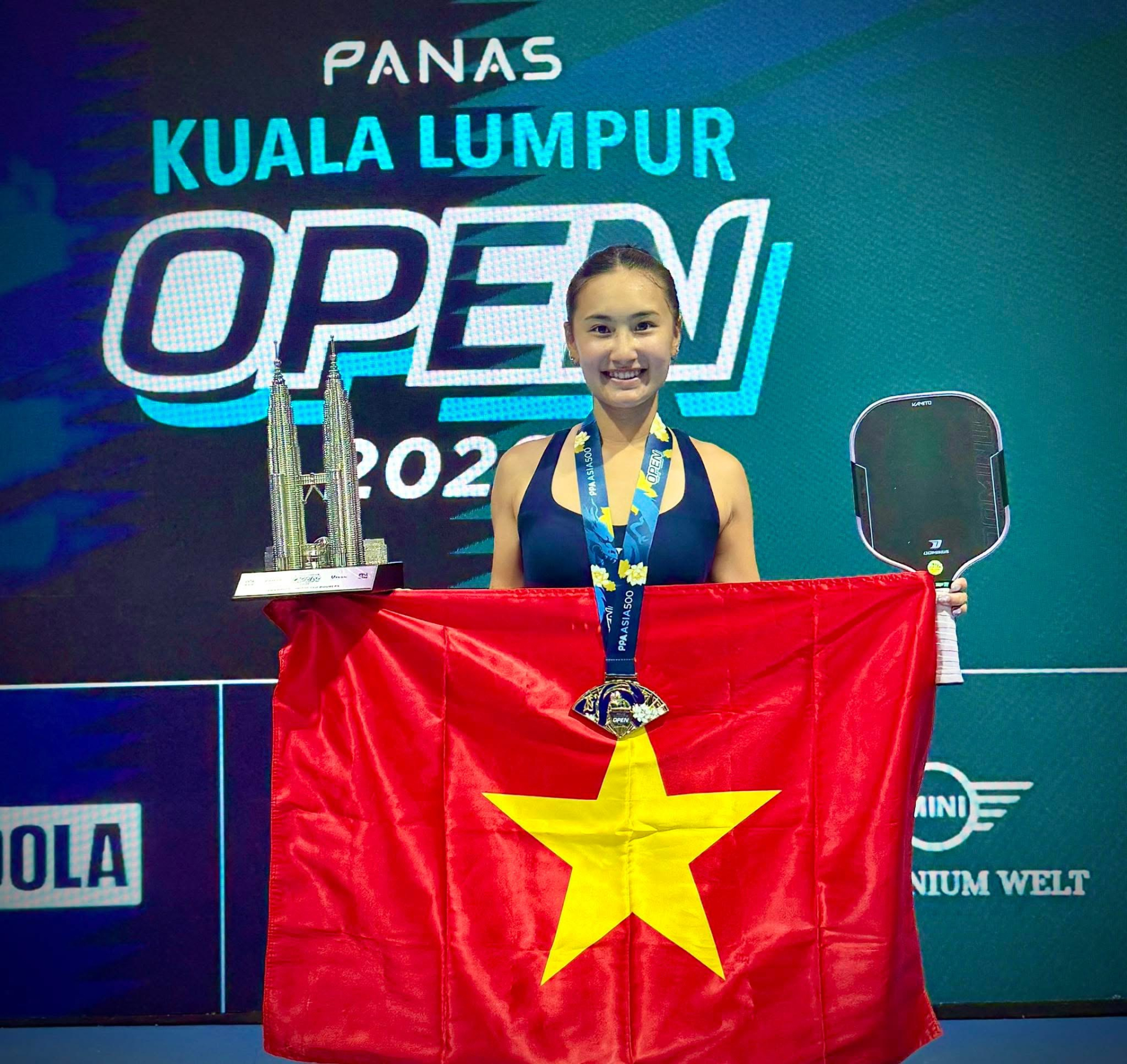 N&agrave;ng thơ Alix Trương c&ugrave;ng thần đồng 15 tuổi Tama xuất sắc v&ocirc; địch PPA Kuala Lumpur- Ảnh 3.