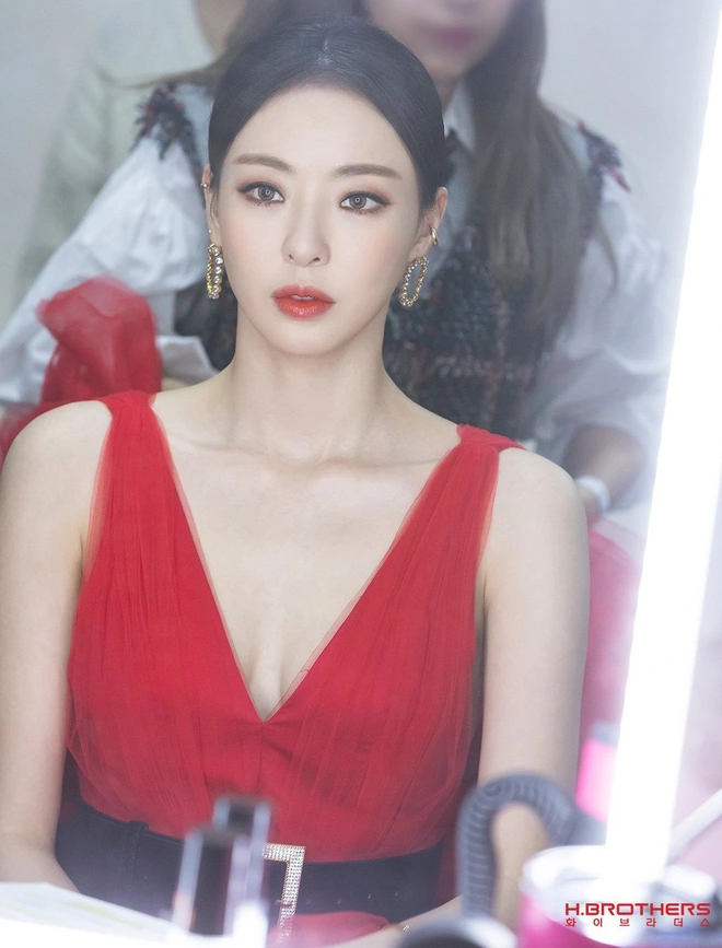 "Đệ nhất dao k&eacute;o" Lee Da Hee bị "đ&aacute;"  phũ ph&agrave;ng sau 3 năm y&ecirc;u: Sụt c&acirc;n thảm hại, trải qua cảm gi&aacute;c tận c&ugrave;ng của nỗi đau- Ảnh 7.