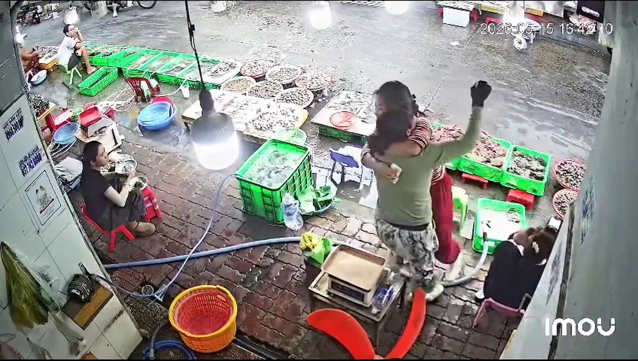 Hai đoạn clip li&ecirc;n quan tr&uacute;ng xổ số miền Nam khiến d&acirc;n mạng ph&aacute;t &ldquo;sốt&rdquo; - Ảnh 3.