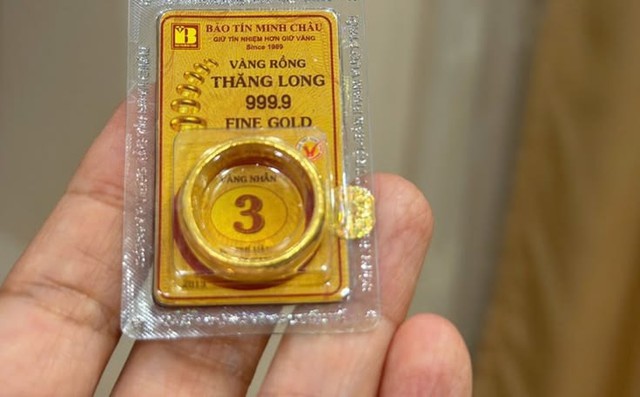 &Aacute;p lực khi mua v&agrave;ng- Ảnh 3.