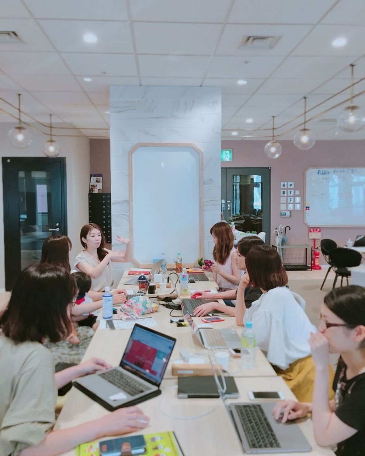 3 thứ trong điện thoại của người EQ thấp, sau tuổi 30 dễ gây cản trở công việc- Ảnh 1. 3 thứ trong điện thoại của người EQ thấp, sau tuổi 30 dễ gây cản trở công việc- Ảnh 1.