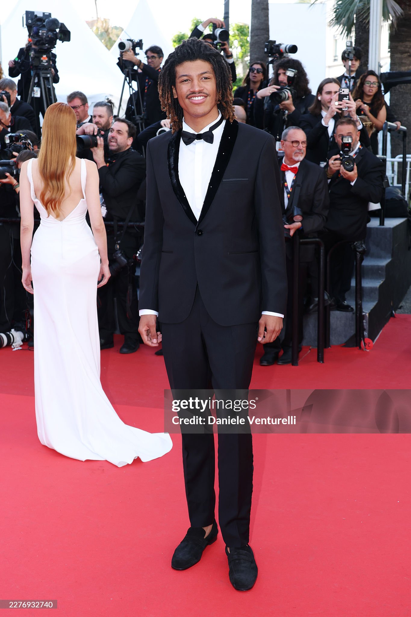 LHP Cannes ng&agrave;y 7: Vợ Ronaldo khoe body "ngồn ngộn", si&ecirc;u mẫu Coco Rocha "thị phạm" tạo d&aacute;ng ngay tr&ecirc;n thảm đỏ- Ảnh 17.