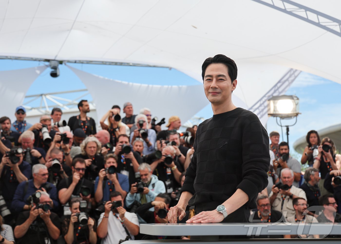 Gallery - Hope hay xuất sắc nhận tràng vỗ tay 6 phút ở Cannes - image 7