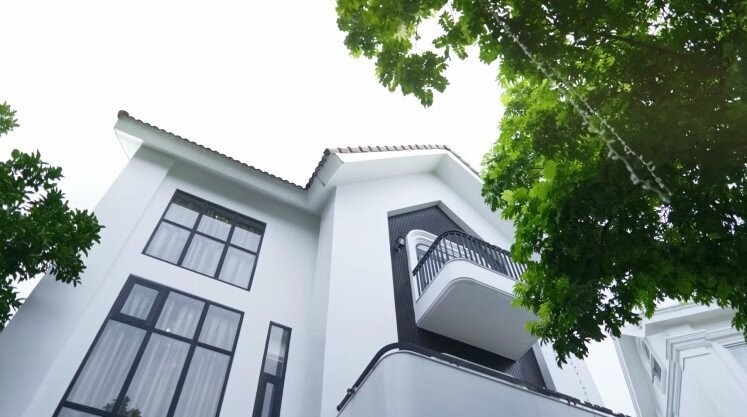 Thứ tr&aacute;i c&acirc;y rẻ b&egrave;o được giới nh&agrave; gi&agrave;u m&ecirc; nhất hiện tại: Tăng Thanh H&agrave;, Mỹ T&acirc;m, Do&atilde;n Hải My trồng k&iacute;n biệt thự- Ảnh 9.