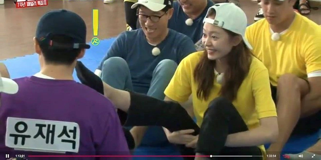 "Mỹ nh&acirc;n bị gh&eacute;t nhất Running Man&rdquo; hết thời đi phục vụ ở qu&aacute;n c&agrave; ph&ecirc;, bị chủ qu&aacute;n cấm l&agrave;m 2 điều trong khi đang l&agrave;m việc- Ảnh 5.