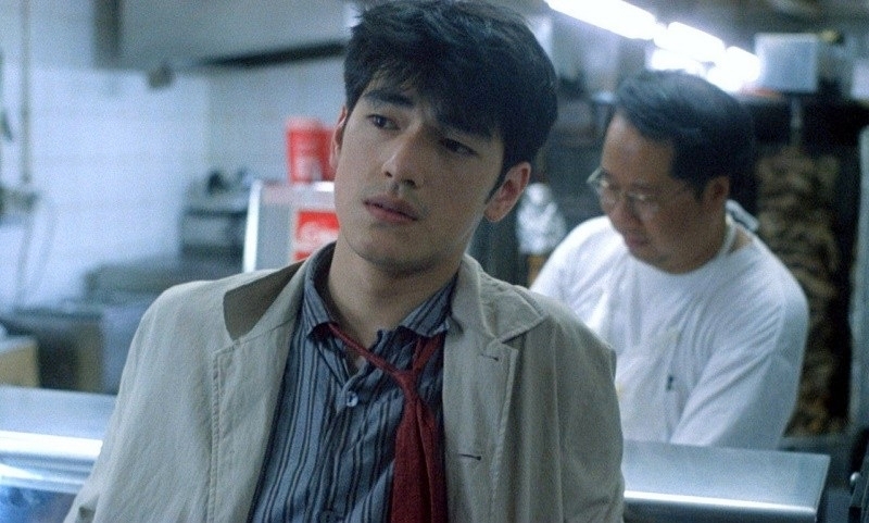 Người đ&agrave;n &ocirc;ng duy nhất khiến Song Hye Kyo, Trần Kiều &Acirc;n m&ecirc; mệt suốt 25 năm- Ảnh 2.