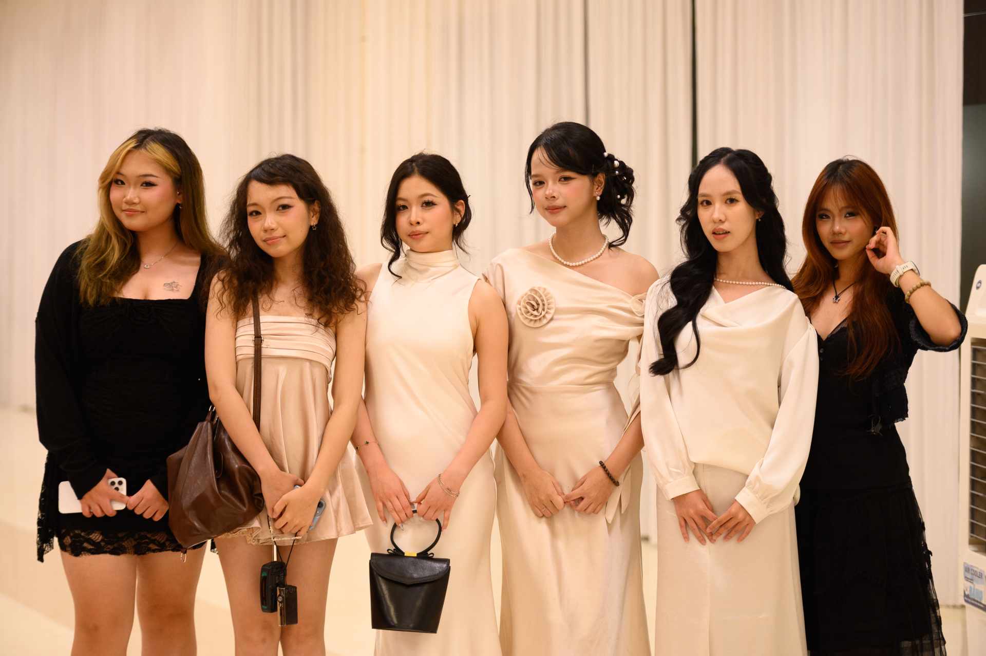 Lễ trưởng th&agrave;nh đặc biệt của c&aacute;c nam thanh nữ t&uacute; Chuy&ecirc;n Khoa học X&atilde; hội v&agrave; Nh&acirc;n văn - Ảnh 2.