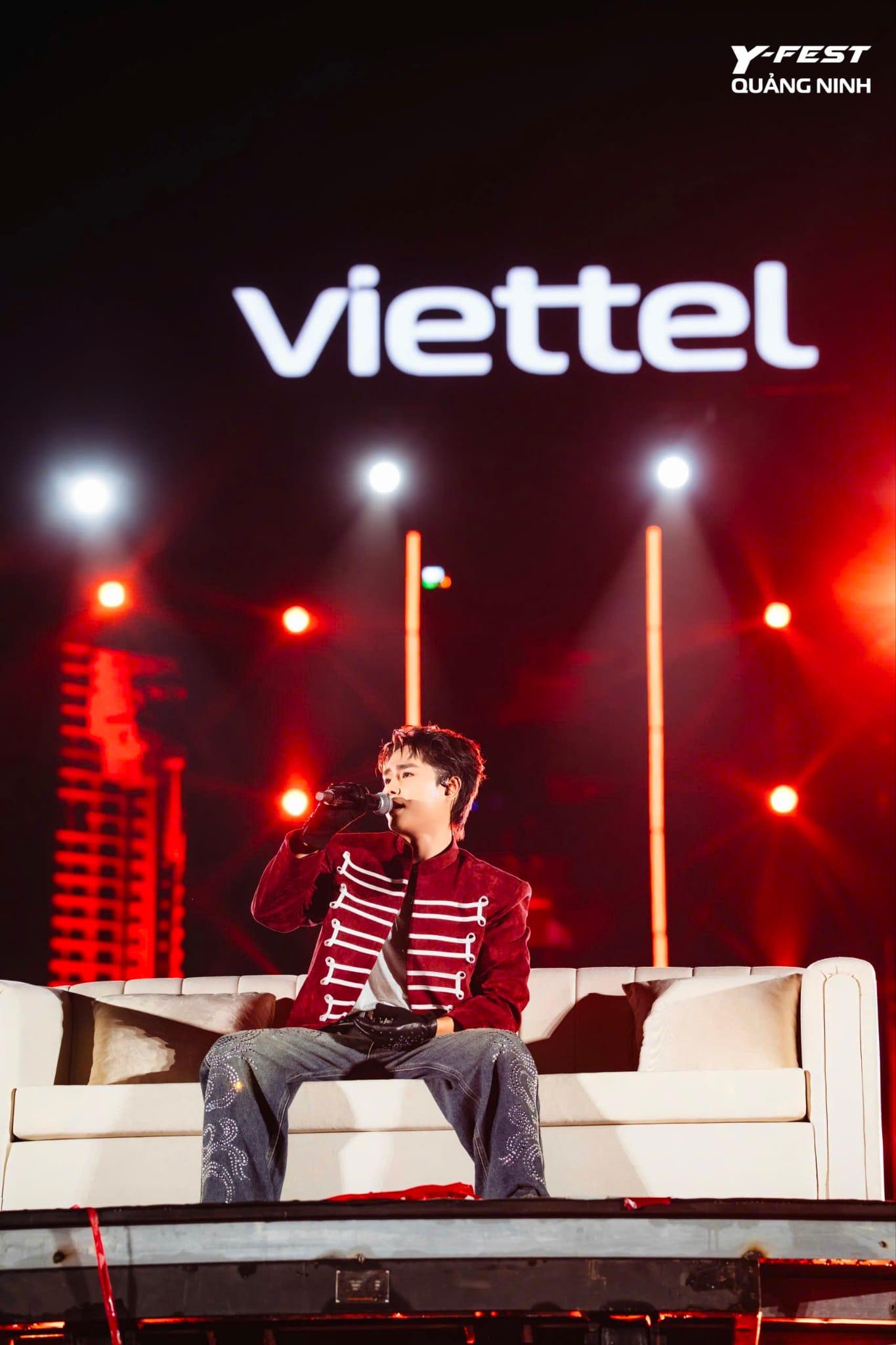 Viettel Y-Fest Quảng Ninh kh&eacute;p lại bằng đ&ecirc;m nhạc b&ugrave;ng nổ, h&agrave;ng chục ngh&igrave;n kh&aacute;n giả ở lại đến ph&uacute;t cuối - Ảnh 7.