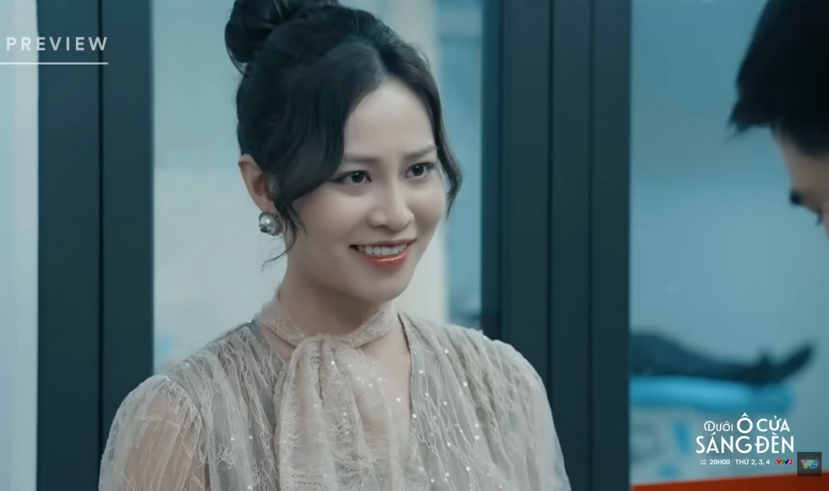 Nữ ho&agrave;ng nước mắt Vbiz gi&agrave; đi chục tuổi v&igrave; kiểu t&oacute;c thảm họa, tạo h&igrave;nh xấu nhất sự nghiệp l&agrave; đ&acirc;y- Ảnh 1.