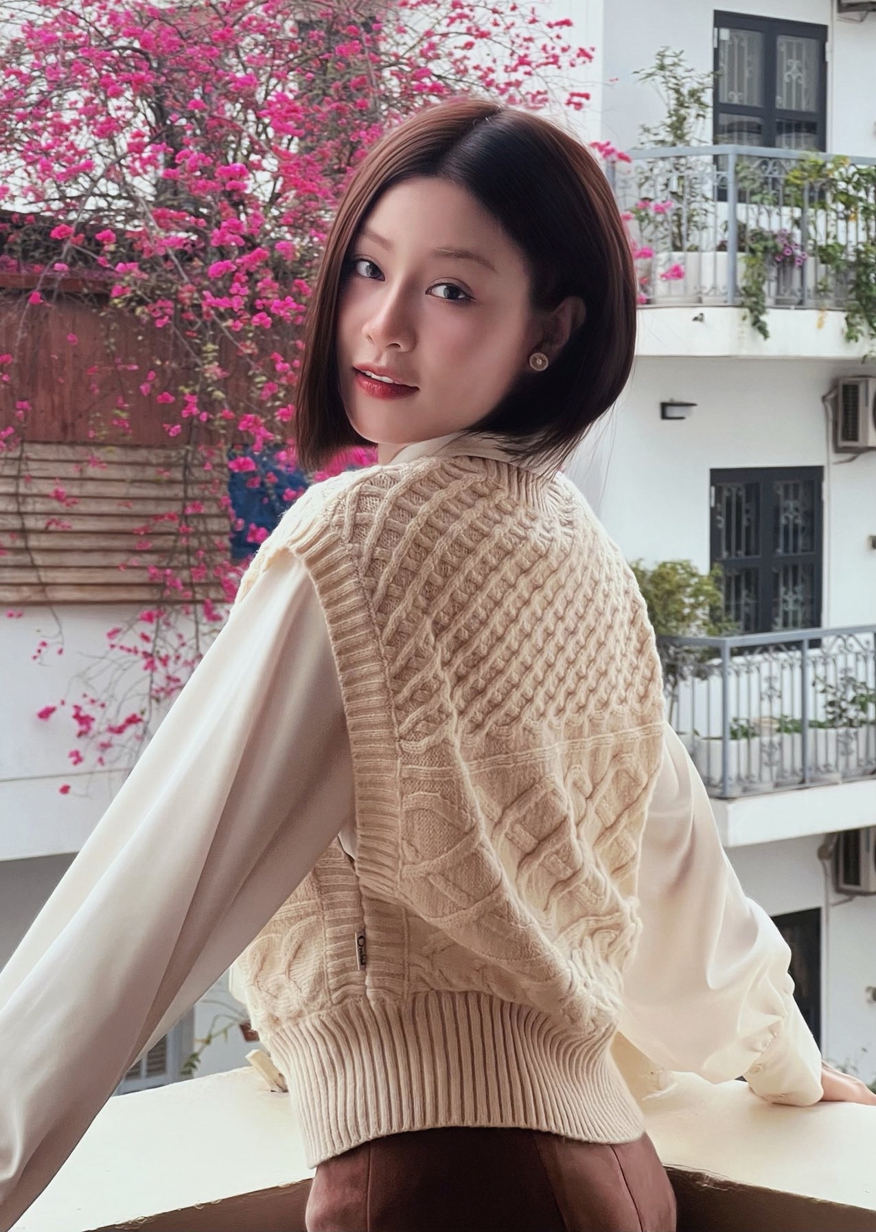 Nữ ho&agrave;ng nước mắt Vbiz gi&agrave; đi chục tuổi v&igrave; kiểu t&oacute;c thảm họa, tạo h&igrave;nh xấu nhất sự nghiệp l&agrave; đ&acirc;y- Ảnh 5.