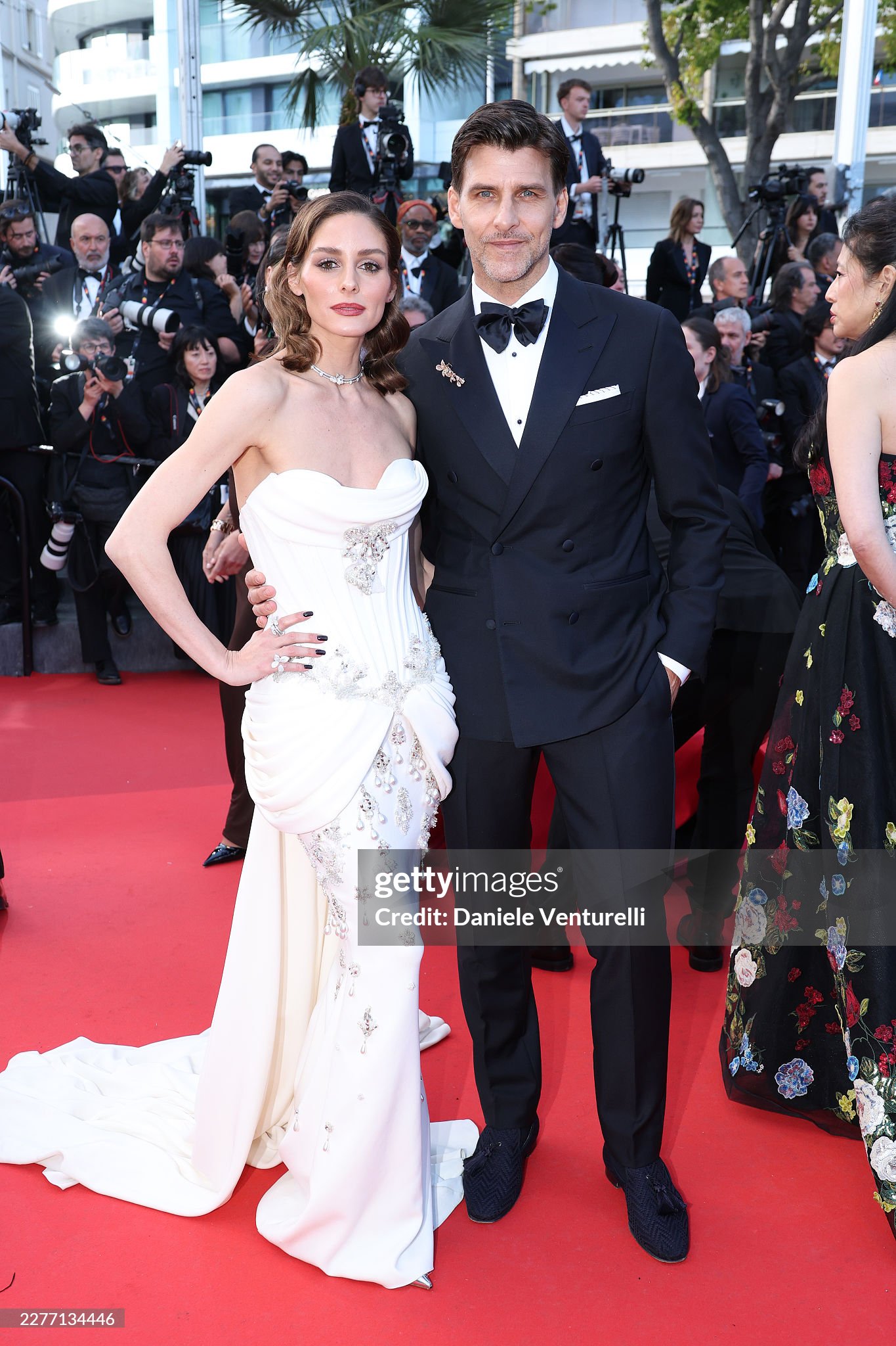 Thảm đỏ Cannes ng&agrave;y 8: Nữ ho&agrave;ng tho&aacute;t y sexy kh&ocirc;ng thể rời mắt, "c&ocirc; b&eacute; đẹp nhất thế giới" bất ngờ bị ch&ecirc;- Ảnh 18.