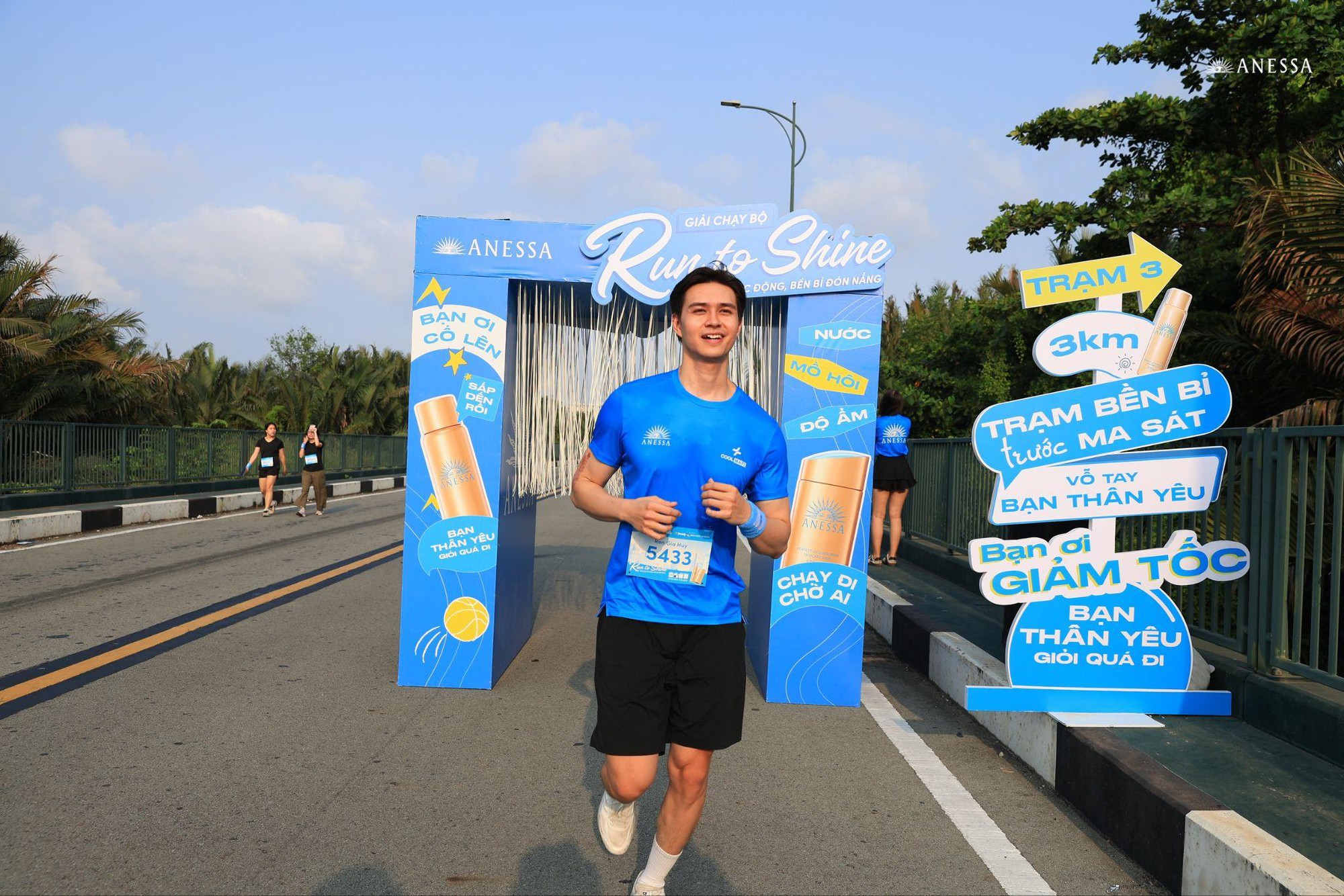 Hơn 100 năm nghi&ecirc;n cứu khoa học UV đồng h&agrave;nh trong từng bước chạy tại ANESSA Run To Shine 2026 - Ảnh 1.