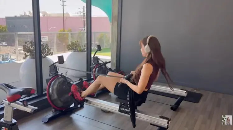 Lời khuy&ecirc;n từ Th&aacute;i tử phi đẹp nhất H&agrave;n Quốc: 41 tuổi d&aacute;ng vẫn đẹp nhờ tập kiểu n&agrave;y- Ảnh 5.