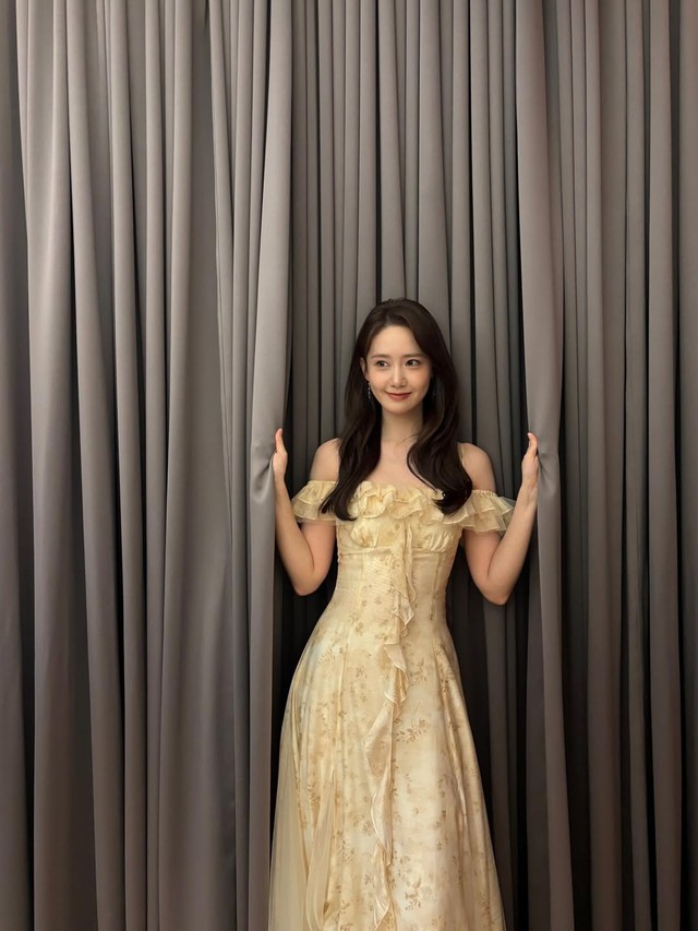 Mỹ nh&acirc;n đẹp từ trong trứng nước: U40 kh&ocirc;ng gi&agrave; m&agrave; "l&atilde;o h&oacute;a ngược", style s&agrave;nh điệu ngang g&aacute;i trẻ- Ảnh 9.