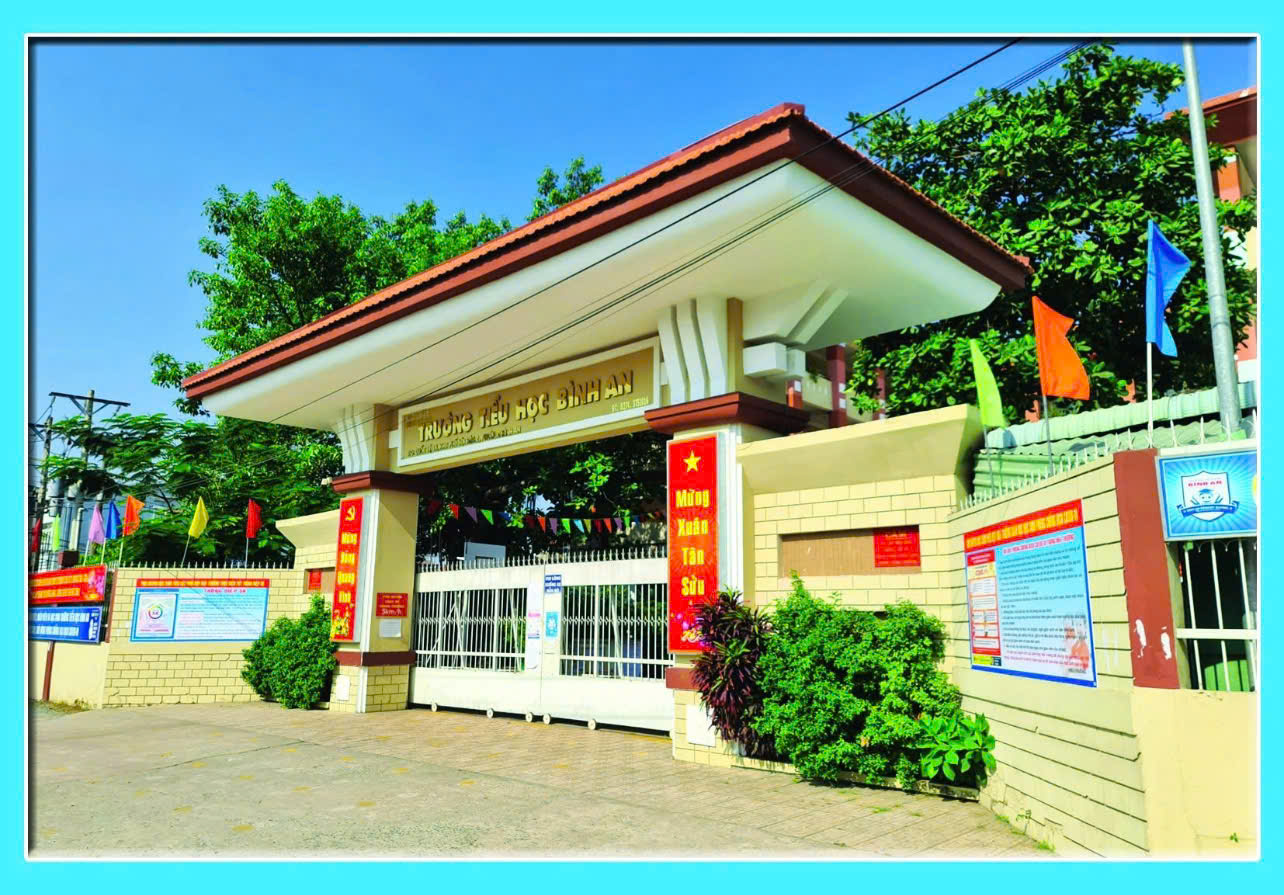 Học sinh lớp 1 bị đ&aacute;nh hội đồng, nh&agrave; trường chuyển lớp nạn nh&acirc;n g&acirc;y tranh c&atilde;i - Ảnh 1.