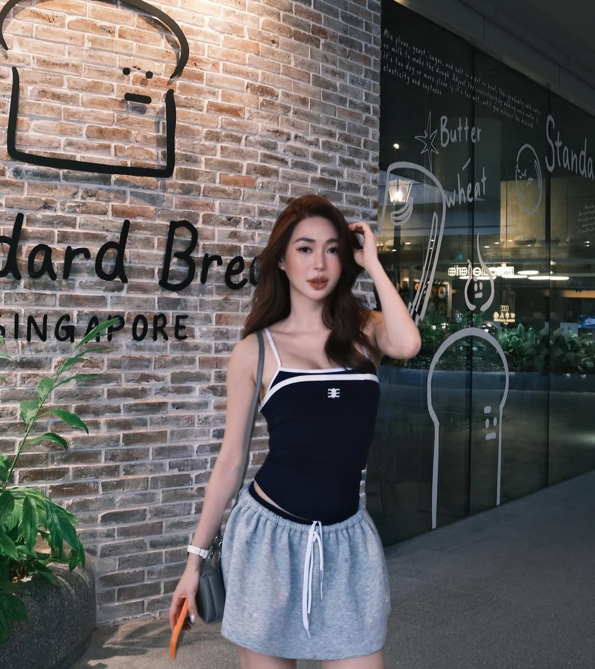 Mỹ nh&acirc;n &ldquo;độc th&acirc;n đắt gi&aacute;&rdquo;, vợ rapper nổi tiếng ngo&agrave;i 30 tuổi l&uacute;c n&agrave;o cũng thấy lui đến một nơi: Bảo sao eo cứ phẳng l&igrave;!- Ảnh 1.