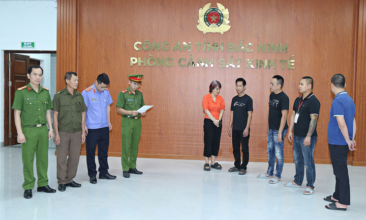 Triệt phá đường dây làm giả bệnh án trốn thi hành án, khởi tố 32 bị can ở Bắc Ninh- Ảnh 1.