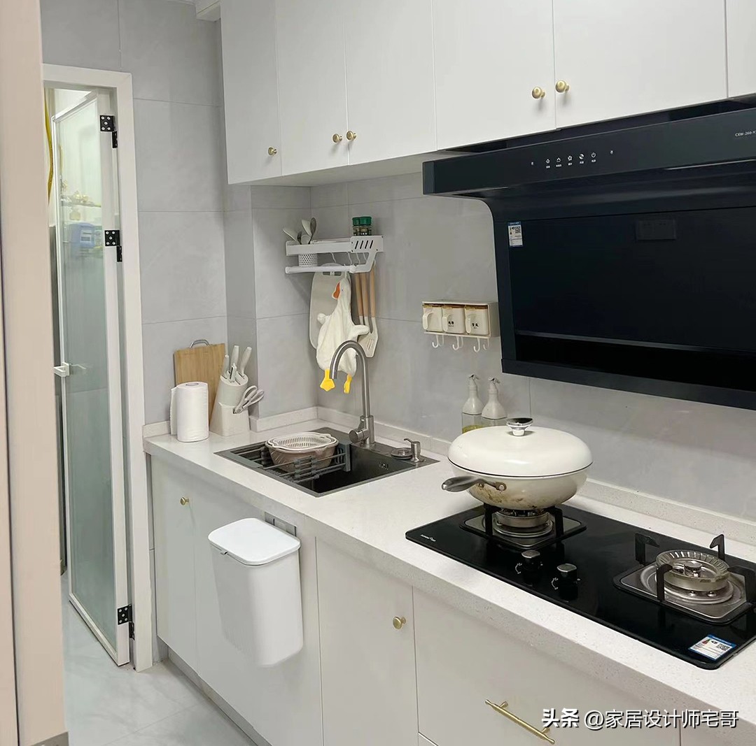 Căn hộ 37m&sup2; của c&ocirc; g&aacute;i độc th&acirc;n khiến 300.000 người th&iacute;ch: Nhỏ nhưng tinh tế đến từng g&oacute;c- Ảnh 9.