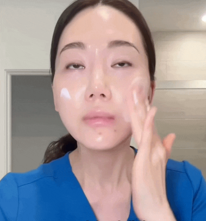 Chi&ecirc;u nhỏ khi b&ocirc;i kem chống nắng gi&uacute;p ngăn n&aacute;m v&agrave; t&agrave;n nhang, kh&ocirc;ng phải ai cũng n&oacute;i cho bạn biết- Ảnh 6.