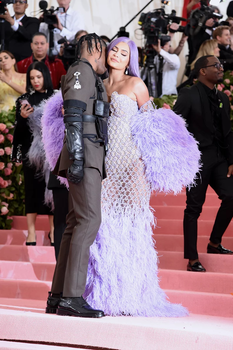 Tồn tại lời nguyền khiến c&aacute;c cặp đ&ocirc;i khiếp sợ Met Gala: Cứ ai s&aacute;nh đ&ocirc;i tham dự về l&agrave; chia tay hết?- Ảnh 5.