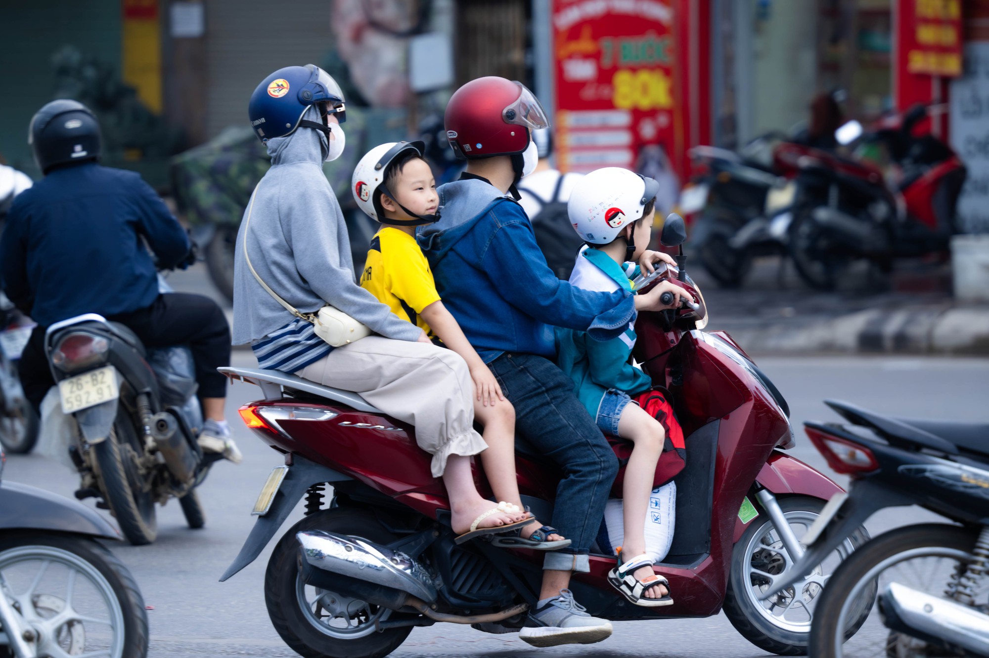 Trốn kẹt xe nên lên Hà Nội sớm, trên đường không chỗ nào là không kẹt xe!- Ảnh 8.