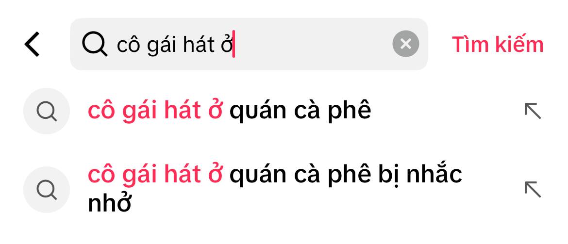 C&ocirc; g&aacute;i v&agrave;o qu&aacute;n c&agrave; ph&ecirc; đ&agrave;n h&aacute;t 1 tiếng đồng hồ, bị nhắc nhở v&igrave; g&acirc;y &ldquo;đau đầu&rdquo;: Chủ qu&aacute;n, kh&aacute;ch h&agrave;ng n&oacute;i g&igrave; về vụ việc?- Ảnh 1.