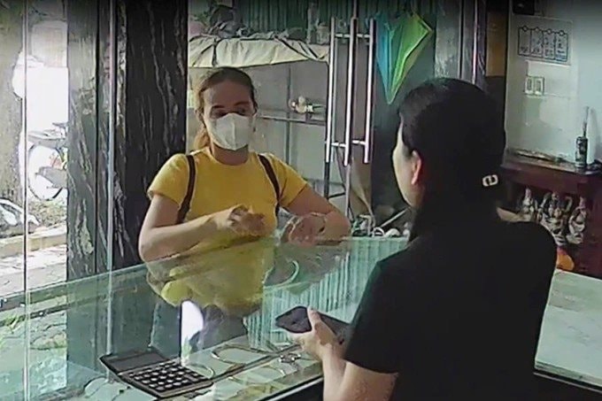 Bắt giữ đ&ocirc;i nam nữ g&acirc;y ra vụ cướp tiệm v&agrave;ng tại H&agrave; Tĩnh- Ảnh 2.