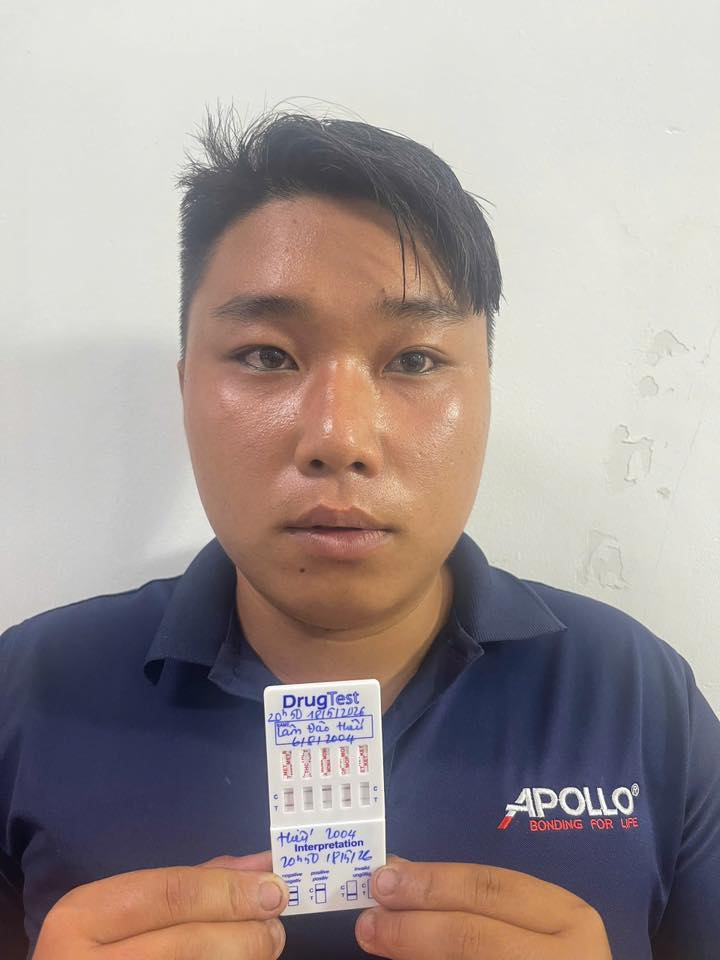 Lộ diện thanh ni&ecirc;n đi Vario đấm đ&aacute; t&uacute;i bụi người chở bia giữa đường để "đ&ograve;i lại c&ocirc;ng bằng" cho bạn g&aacute;i- Ảnh 2.