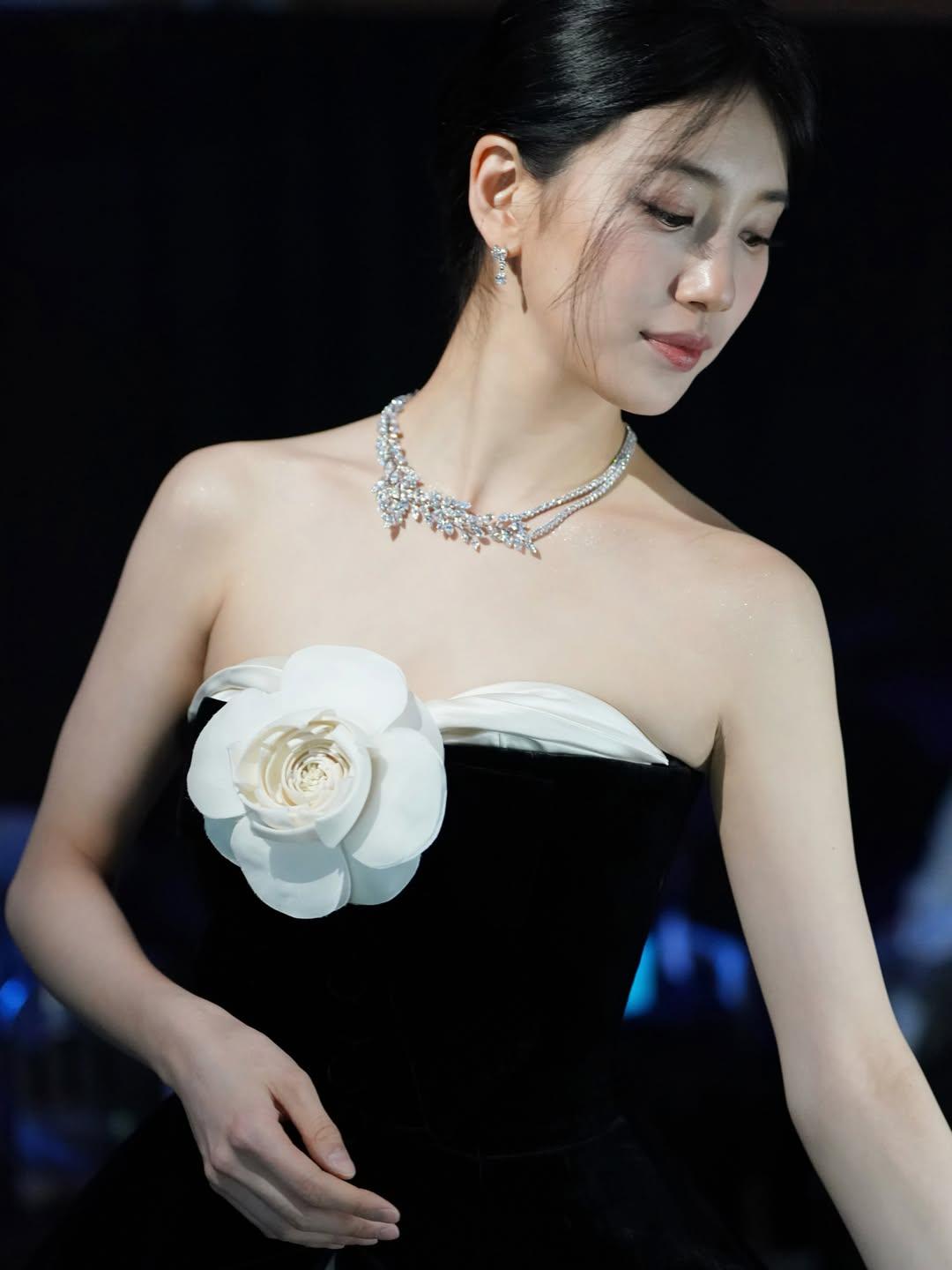 10 mỹ nh&acirc;n đẹp nhất H&agrave;n Quốc 2026: Song Hye Kyo xếp sau IU, hạng 1 đố ai ngắm m&agrave; kh&ocirc;ng m&ecirc;- Ảnh 2.
