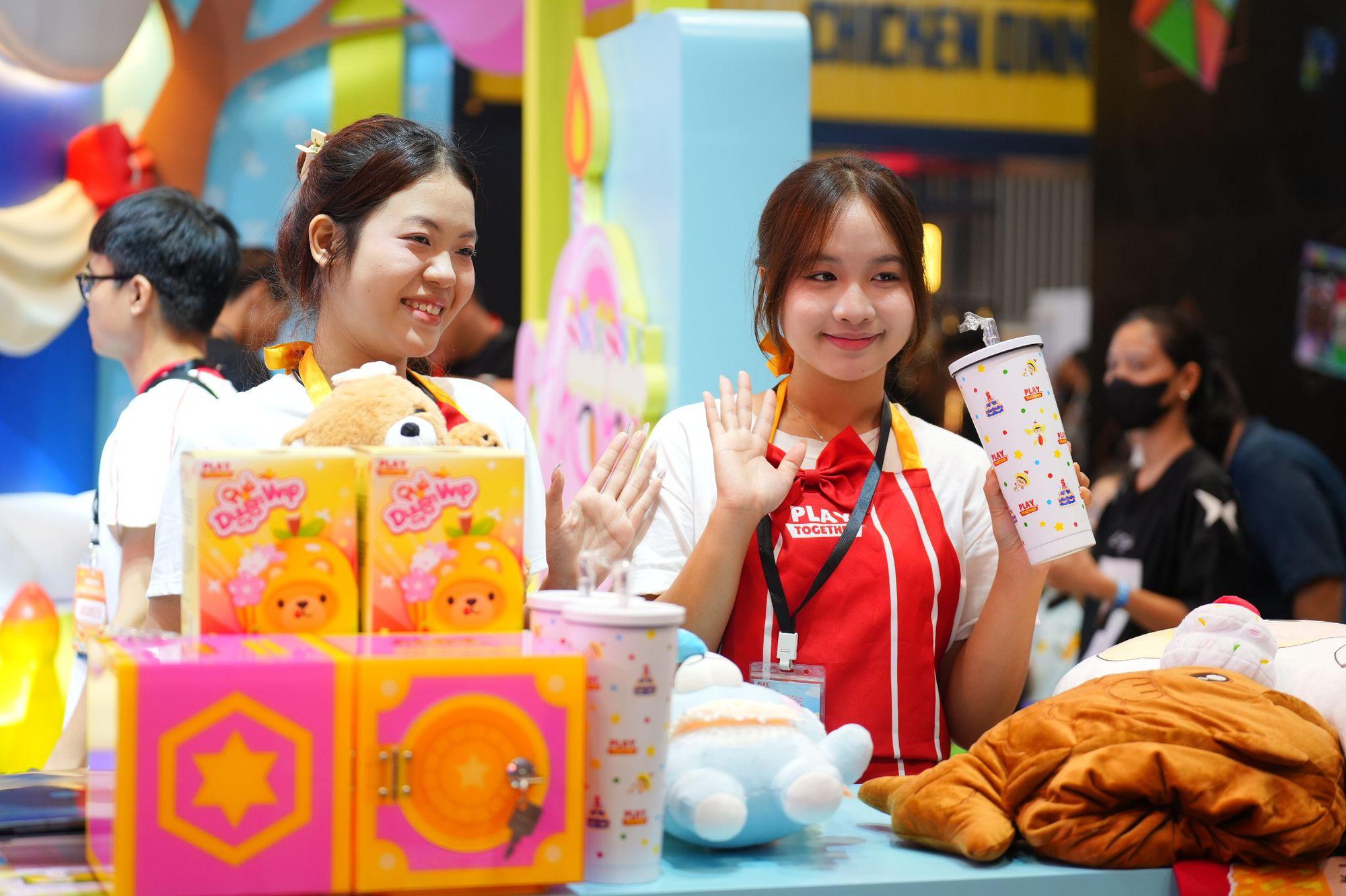 Đổ bộ GameVerse 2026, booth Play Together gây bão vì đông nghẹt - Ảnh 3. Đổ bộ GameVerse 2026, booth Play Together gây bão vì đông nghẹt - Ảnh 3.