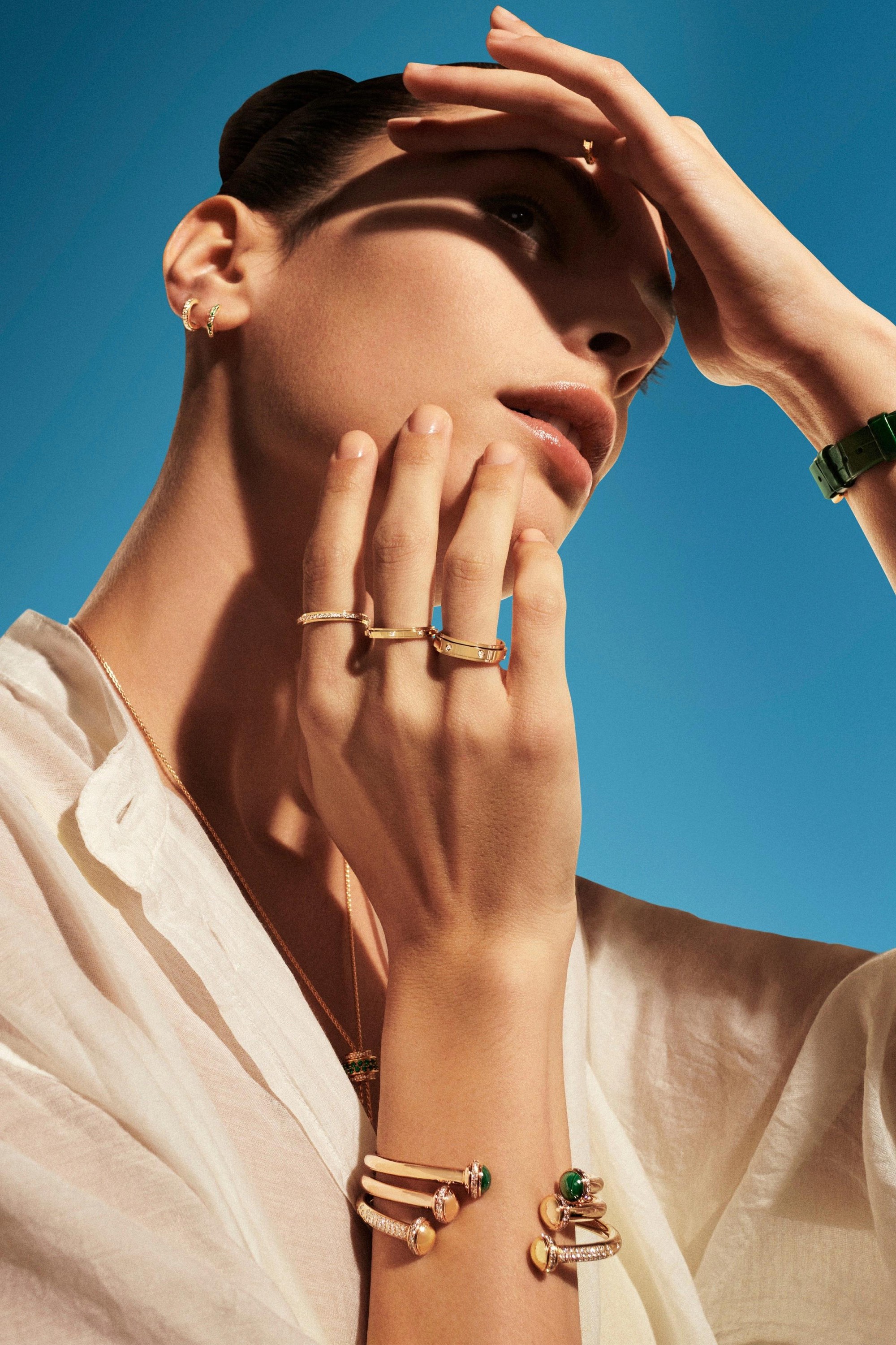Soi mạnh nh&acirc;̃n cưới của Văn Thanh: Thi&ecirc;́t k&ecirc;́ cực lạ, thu&ocirc;̣c m&ocirc;̣t thương hi&ecirc;̣u khi&ecirc;́n sao Vi&ecirc;̣t m&ecirc; m&acirc;̉n! - Ảnh 3.