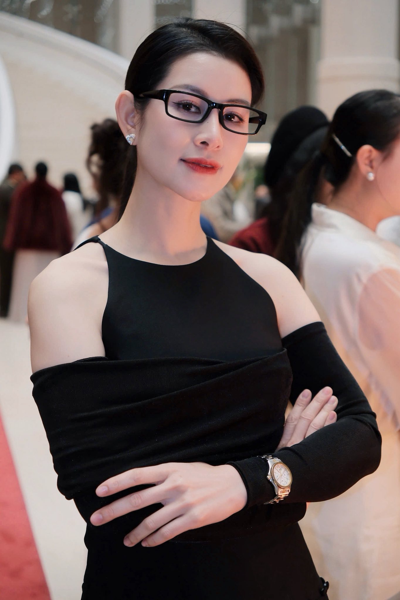 &Iacute;t ai biết Đại &uacute;y C&ocirc;ng an n&agrave;y l&agrave; thủ khoa trường nghệ thuật danh tiếng, t&ecirc;n được đặt theo ni c&ocirc; của Biệt Động S&agrave;i G&ograve;n - Ảnh 7.