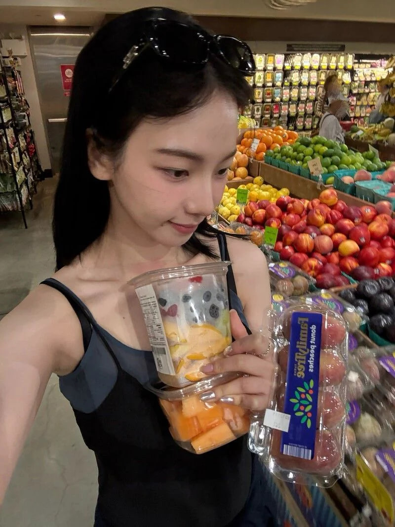 Khẩu phần ăn g&acirc;y sốc của nữ thần Kpop c&oacute; body được v&iacute; "như AI"- Ảnh 2.