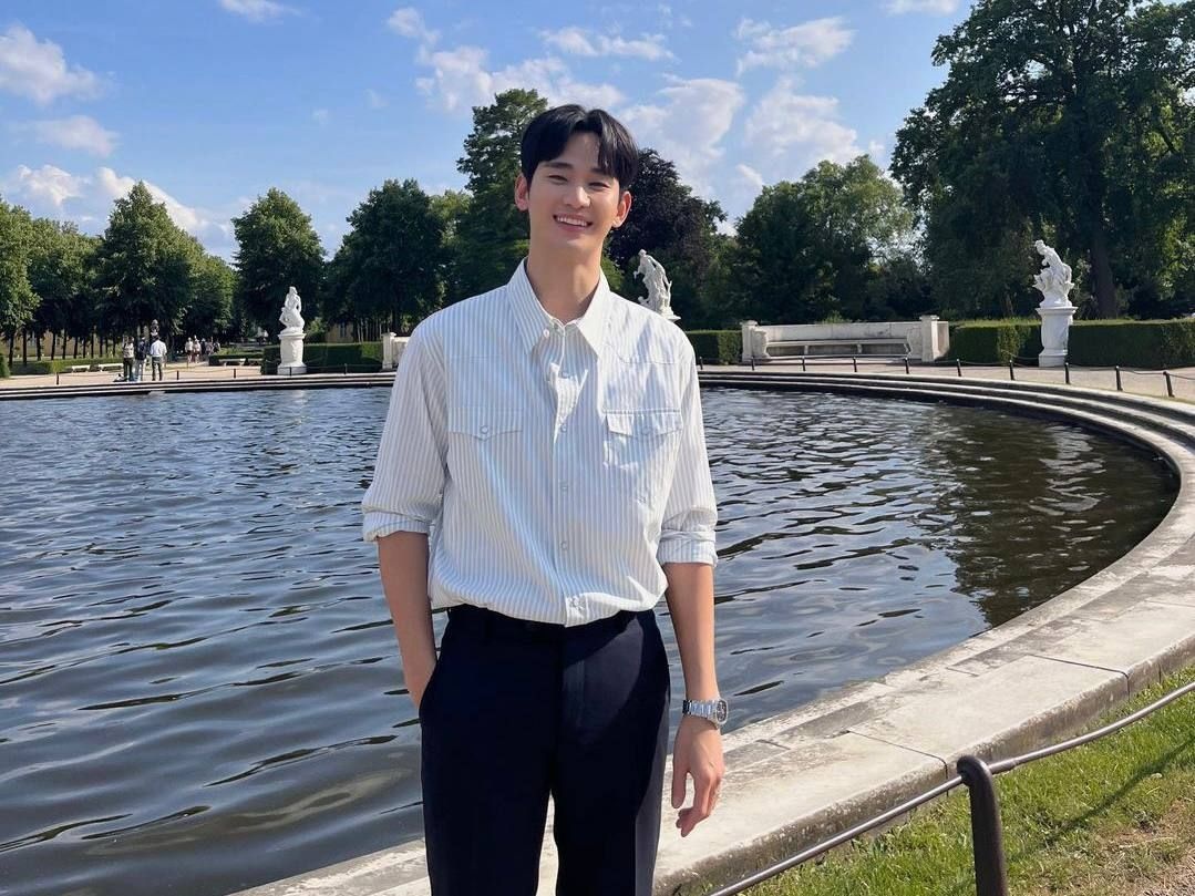Kim Soo Hyun v&agrave;o viện điều trị t&acirc;m l&yacute;, diện mạo giờ gầy sọp th&ecirc; thảm- Ảnh 5.