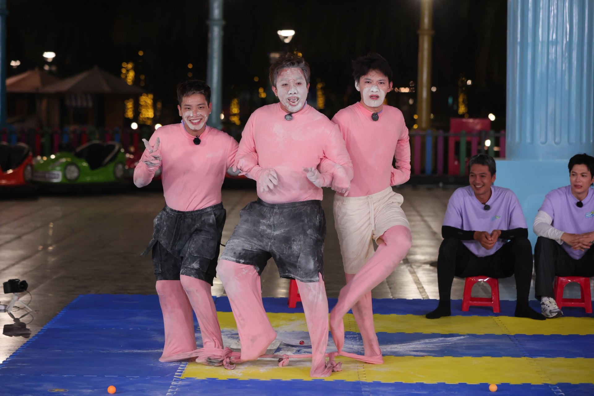 MXH réo gọi, Quân AP phản hồi, nhưng chúng tôi cần câu trả lời rõ ràng hơn thì nam ca sĩ không nói- Ảnh 2.