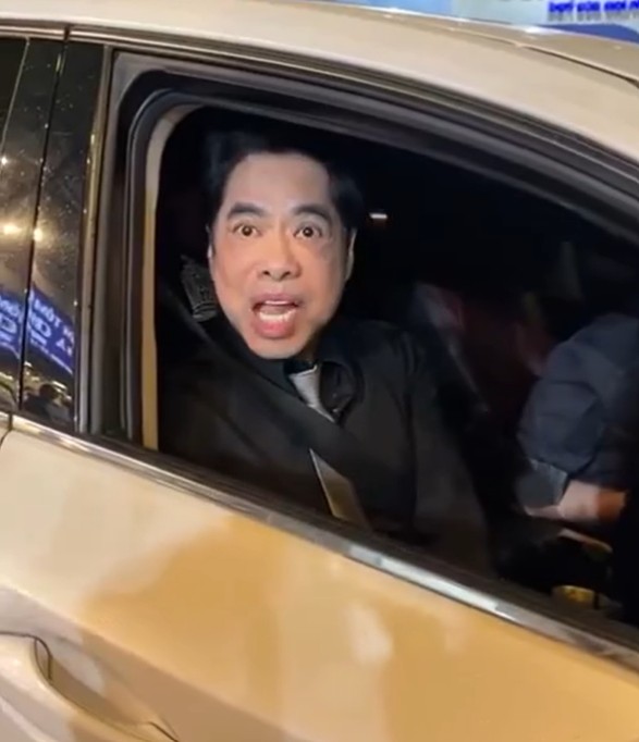 Ngọc Sơn livestream giữa l&uacute;c bị soi biểu hiện lạ: "Nếu test người t&ocirc;i c&oacute; chất cấm, t&ocirc;i tặng cả gia t&agrave;i"- Ảnh 1.