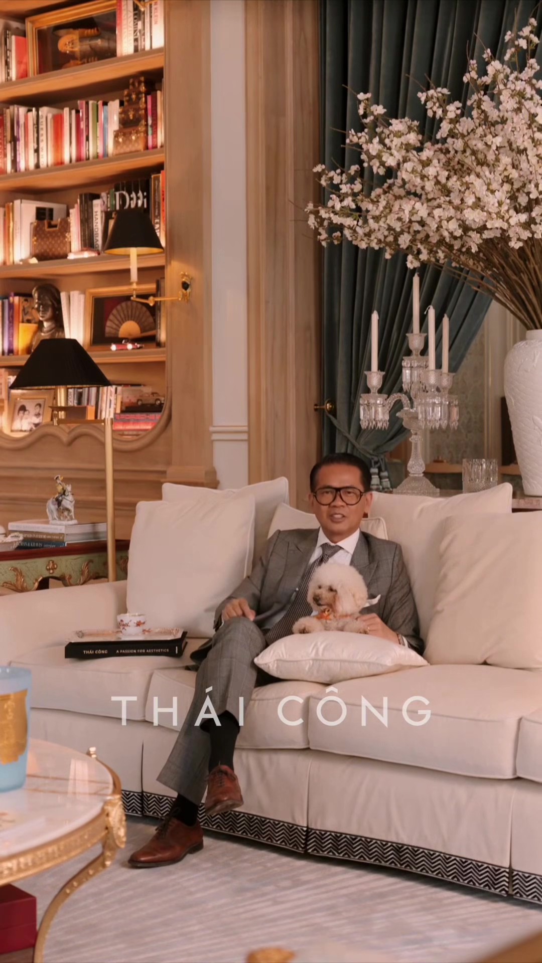 T&igrave;nh h&igrave;nh hiện tại của NTK Qu&aacute;ch Th&aacute;i C&ocirc;ng: Khung cảnh được quay trong nh&agrave; ri&ecirc;ng- Ảnh 3.