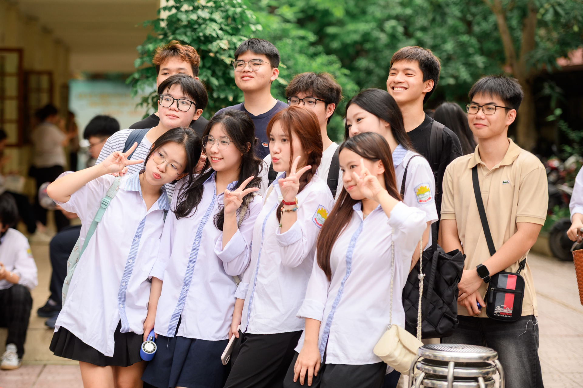 Nữ sinh Kim Li&ecirc;n rạng rỡ trong ng&agrave;y bế giảng 2026: Thanh xu&acirc;n đẹp nhất l&agrave; đ&acirc;y chứ đ&acirc;u!- Ảnh 4.