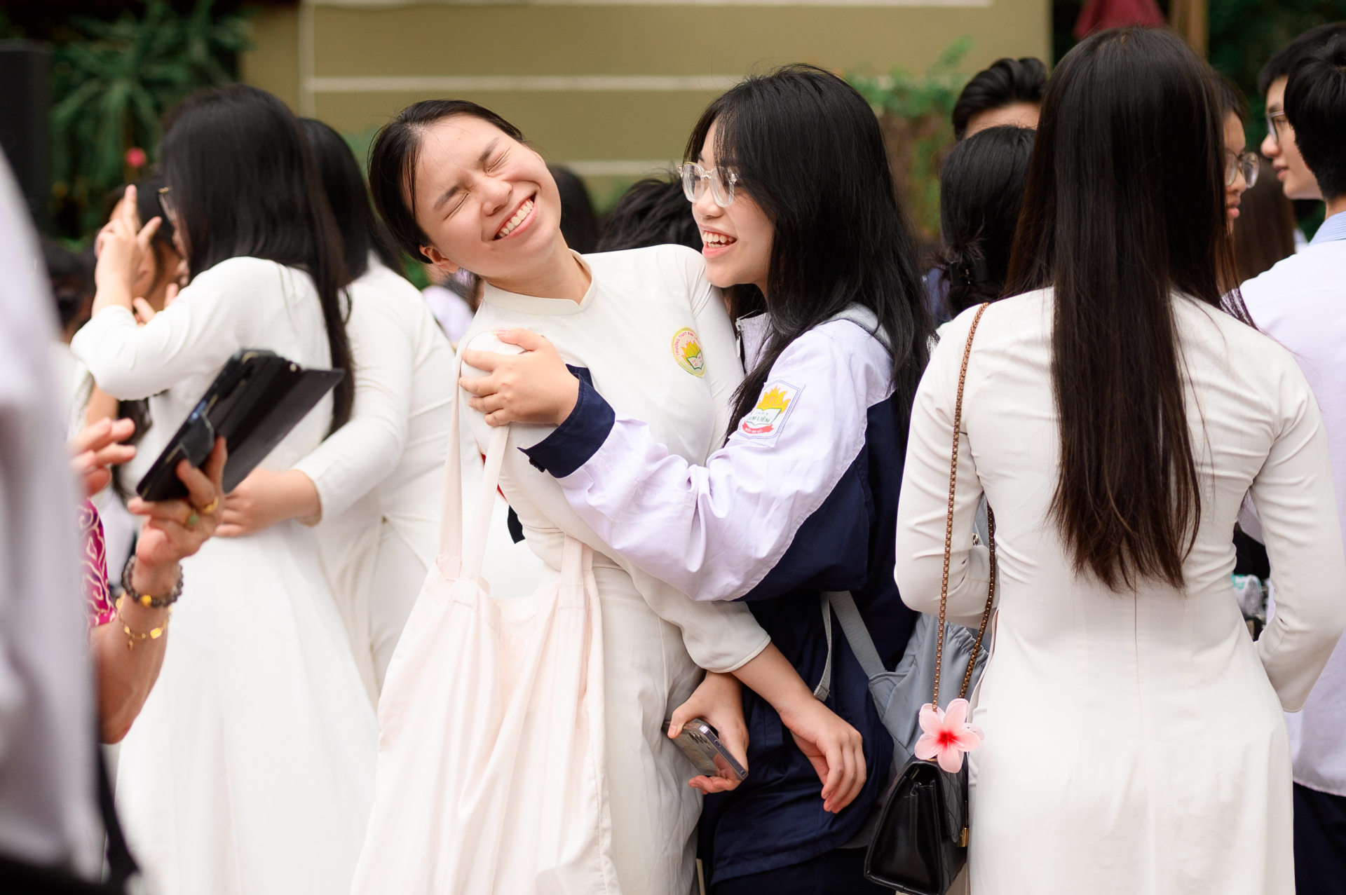 Nữ sinh Kim Li&ecirc;n rạng rỡ trong ng&agrave;y bế giảng 2026: Thanh xu&acirc;n đẹp nhất l&agrave; đ&acirc;y chứ đ&acirc;u!- Ảnh 12.