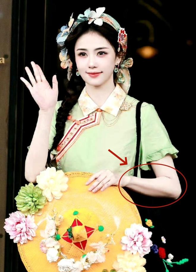5 nam thần, mỹ nh&acirc;n gầy đến trơ xương khiến cả showbiz ph&aacute;t hoảng- Ảnh 1.