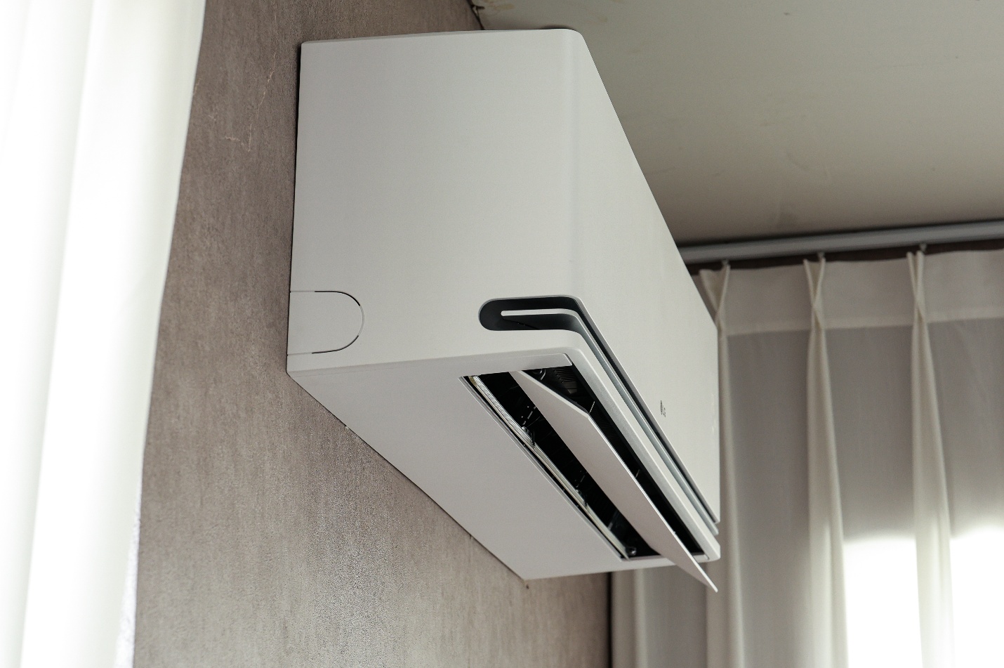 LG DUALCOOL AI: Định nghĩa lại chuẩn mực giải nhiệt thông minh trong kỷ nguyên biến đổi khí hậu - Ảnh 2. LG DUALCOOL AI: Định nghĩa lại chuẩn mực giải nhiệt thông minh trong kỷ nguyên biến đổi khí hậu - Ảnh 2.