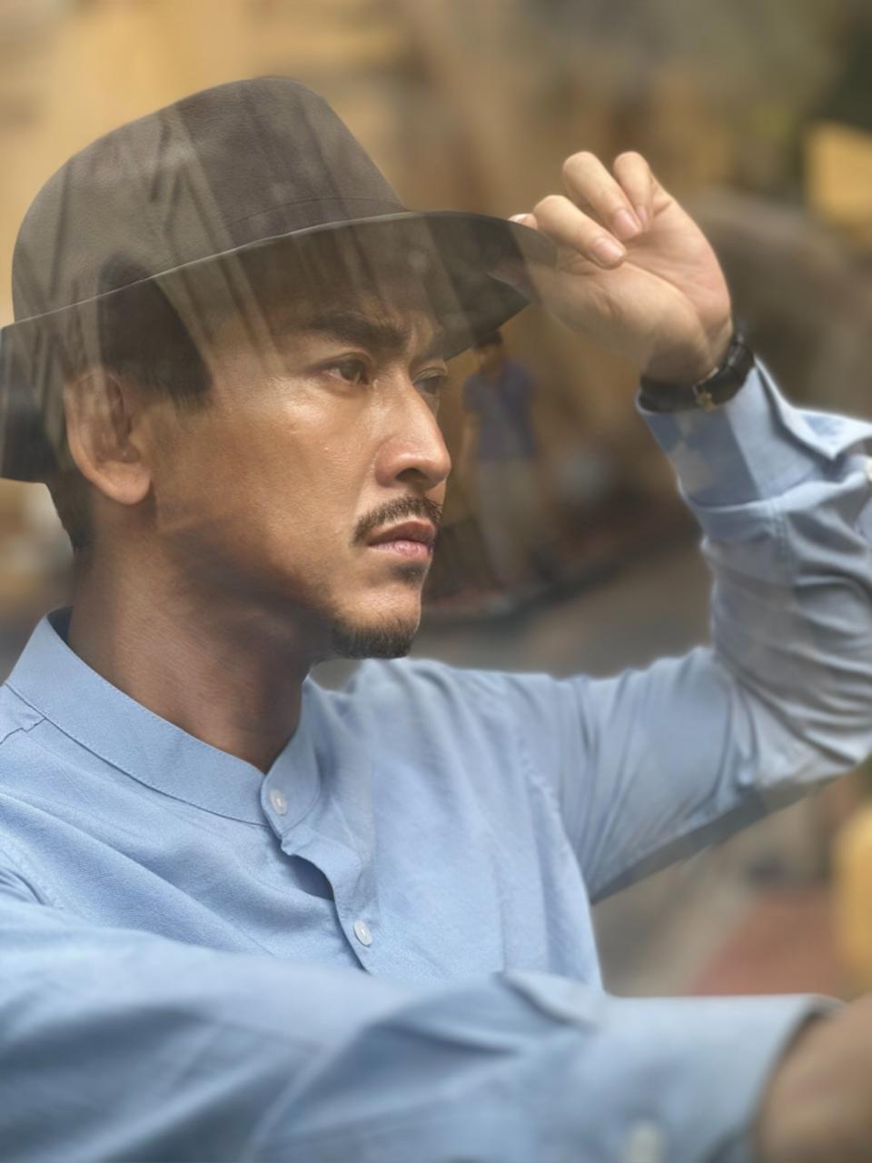 Sốc visual nam thần ngh&igrave;n tỷ Vbiz như x&eacute; sử bước ra, diễn xuất đỉnh cao cả đời chưa từng thất bại- Ảnh 4.
