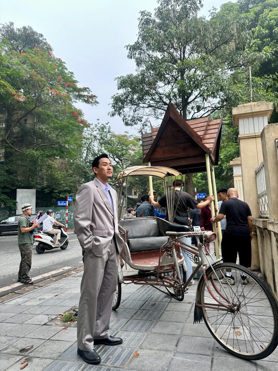 Sốc visual nam thần ngh&igrave;n tỷ Vbiz như x&eacute; sử bước ra, diễn xuất đỉnh cao cả đời chưa từng thất bại- Ảnh 3.