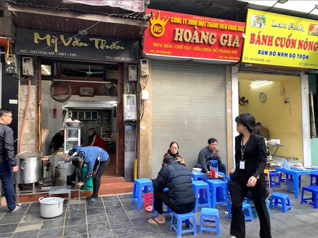 H&agrave;ng m&igrave; vằn thắn &ldquo;chảnh&rdquo; hơn 40 năm được NSƯT Ch&iacute; Trung m&ecirc; mẩn: Xin th&ecirc;m thịt, x&aacute; x&iacute;u thoải m&aacute;i nhưng nhất quyết kh&ocirc;ng cho th&ecirc;m nước d&ugrave;ng- Ảnh 4.